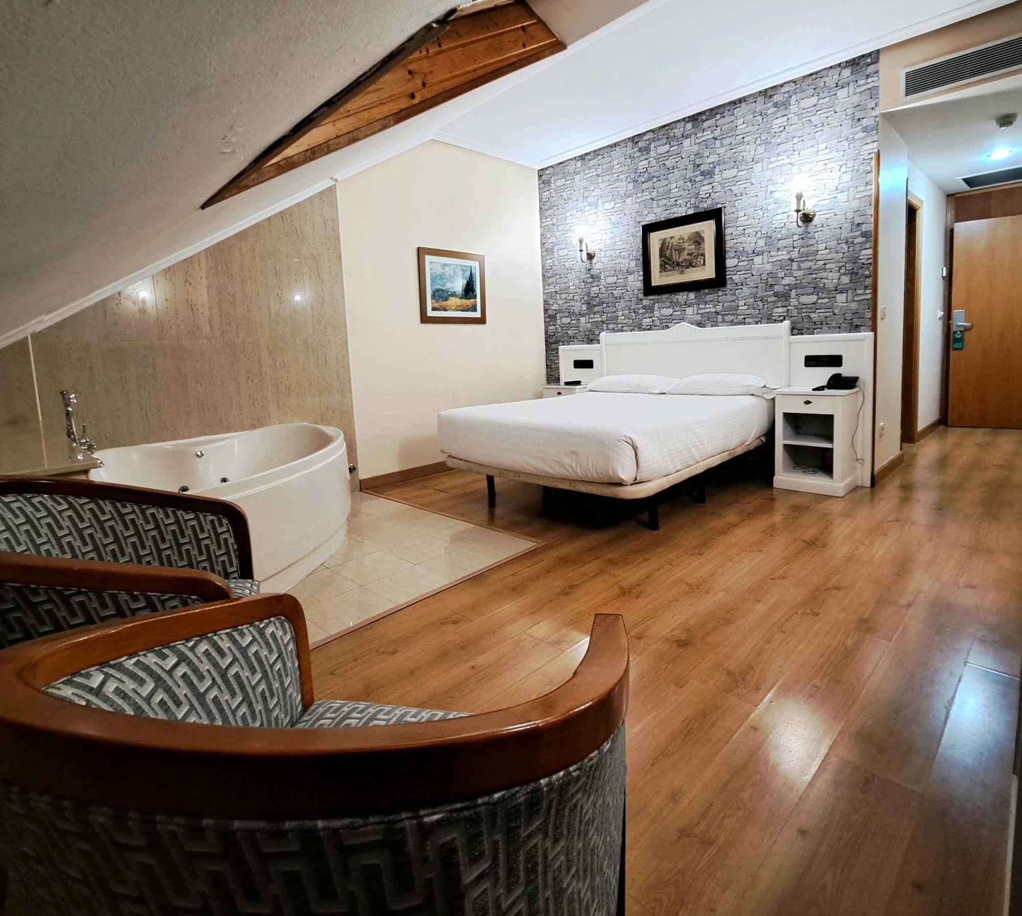 Ciudad Hotel 4*