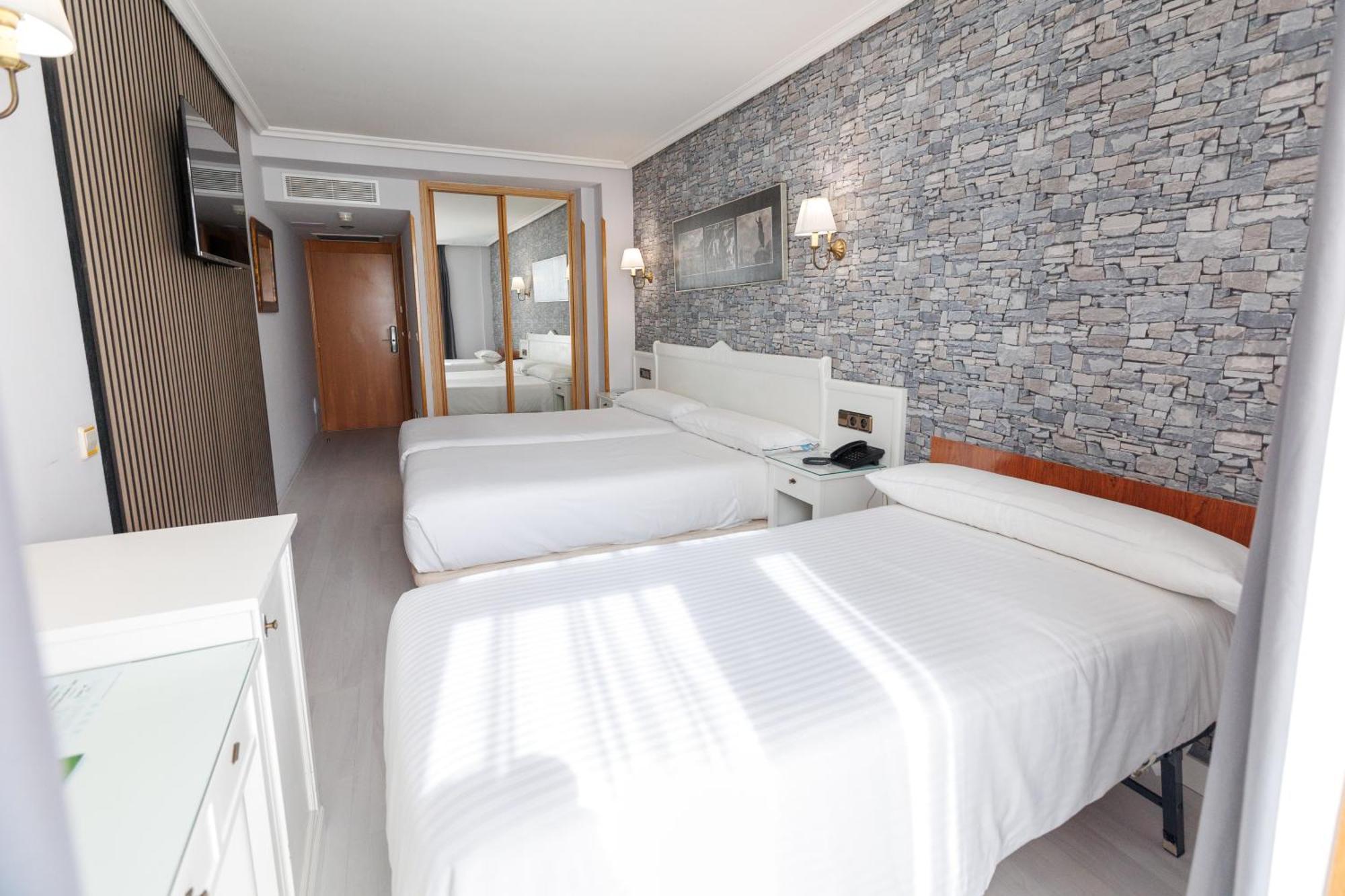 Hotel Ciudad 4*